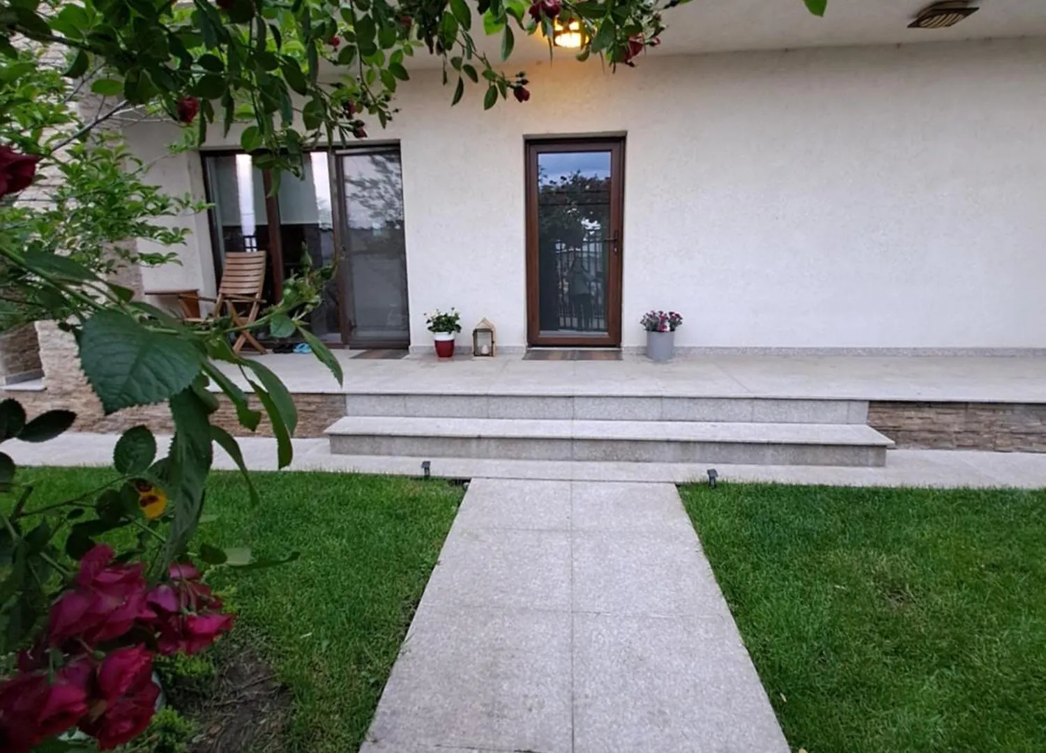 Casa Verde 1 Бухарест 0*,  Румыния
